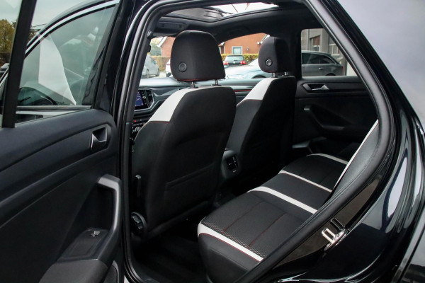 Volkswagen T-Roc 2.0TSI 4Motion Sport 190pk DSG! 1e|DLR|Panoramadak|Virtual Cockpit|LED Plus|Sportstoelen|PDC|CarPlay|Beats|18inch
