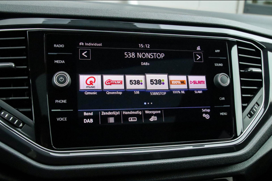 Volkswagen T-Roc 2.0TSI 4Motion Sport 190pk DSG! 1e|DLR|Panoramadak|Virtual Cockpit|LED Plus|Sportstoelen|PDC|CarPlay|Beats|18inch
