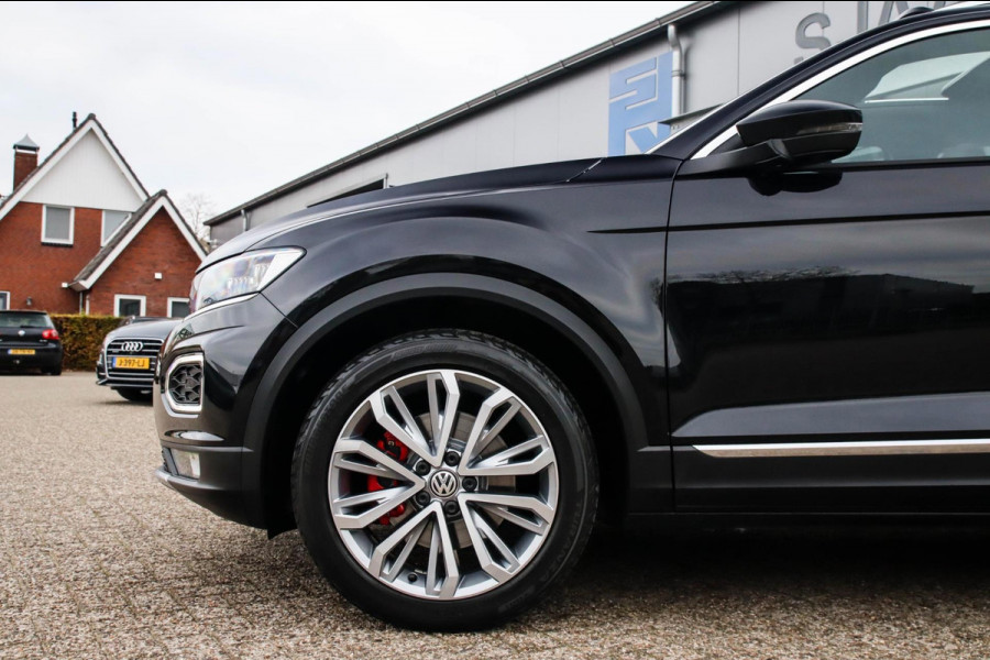 Volkswagen T-Roc 2.0TSI 4Motion Sport 190pk DSG! 1e|DLR|Panoramadak|Virtual Cockpit|LED Plus|Sportstoelen|PDC|CarPlay|Beats|18inch