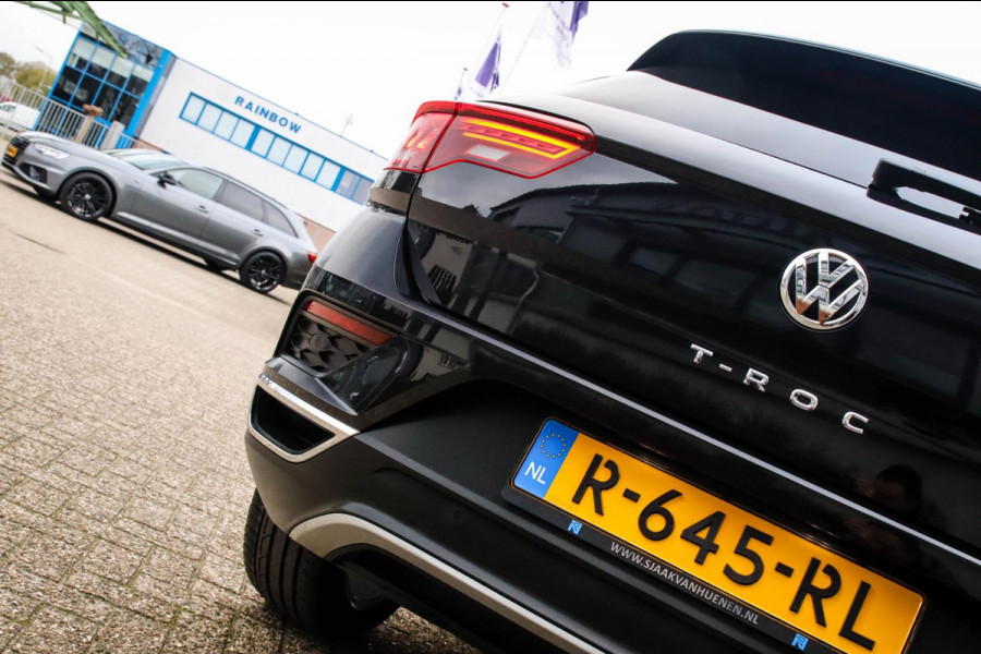 Volkswagen T-Roc 2.0TSI 4Motion Sport 190pk DSG! 1e|DLR|Panoramadak|Virtual Cockpit|LED Plus|Sportstoelen|PDC|CarPlay|Beats|18inch