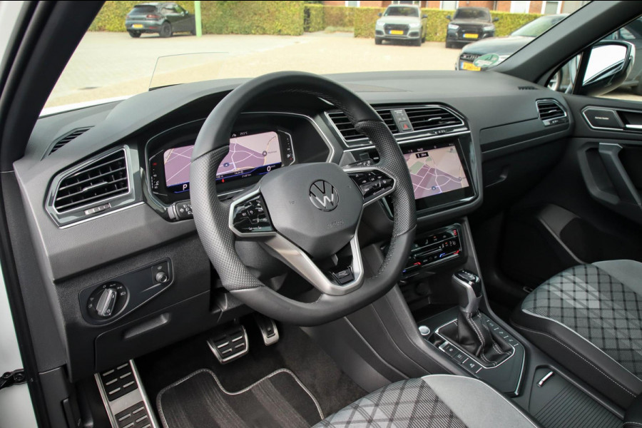 Volkswagen Tiguan 1.5TSI R-Line Business+ 150pk DSG Panoramadak|Virtual Cockpit|IQ LED Plus|NAVI|ACC|Lane+Side|Harman Kardon|Black