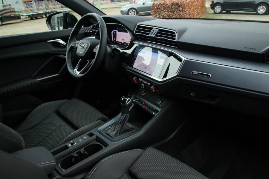Audi Q3 Sportback 35 TFSI 1.5TFSI S Line Pro Line S 150pk S-Tronic! 7dkm!|1e|DLR|Virtual Cockpit|LED Matrix|Leder|ACC|19inch|Black