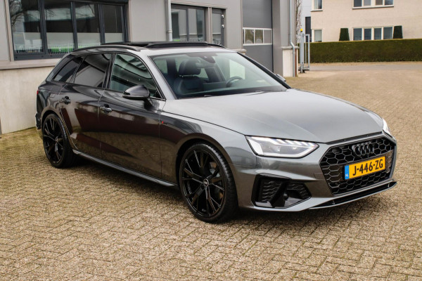 Audi A4 Avant 2.0 TFSI S line Black Edition Facelift 245pk S-Tronic! 1e|NL|DLR|Panoramadak|Virtual Cockpit|Leder|LED Matrix|Black