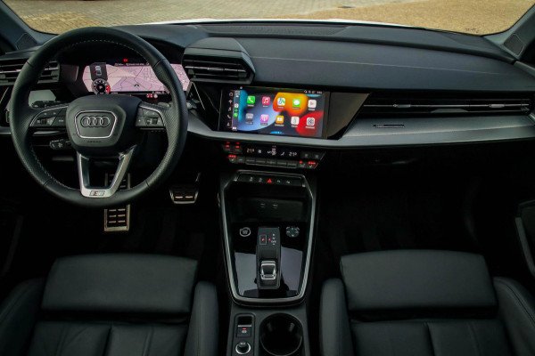 Audi A3 Limousine 35 1.5 TFSI S Edition One S-line 150pk S-Tronic Lederen kuipstoelen|Virtual Cockpit|Panoramadak|LED Matrix|Black