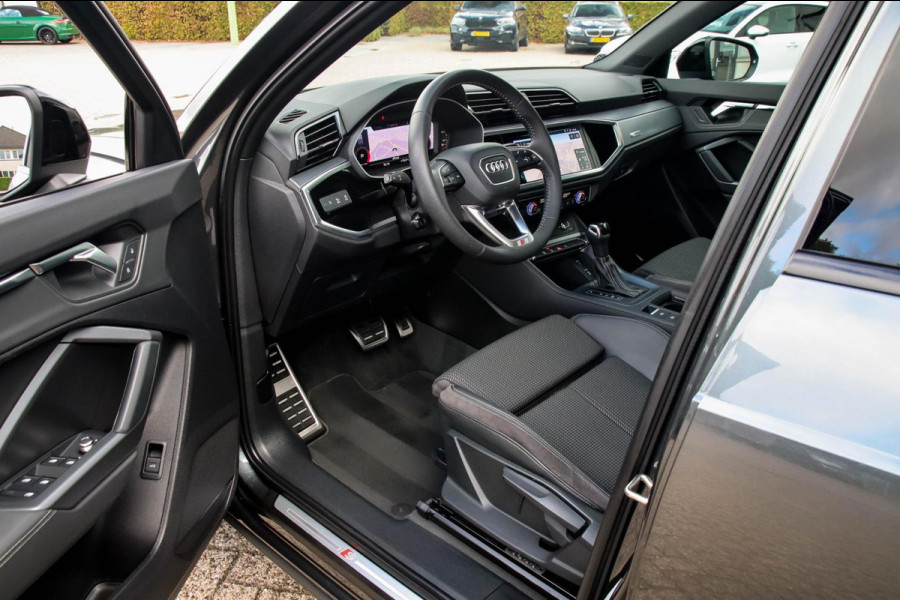 Audi Q3 35 1.5 TFSI S Line Pro Line S 150pk S-Tronic! 1e Eig|NL|DLR|Panoramadak|Virtual Cockpit|LED Matrix|Leder|19inch|Black Pack