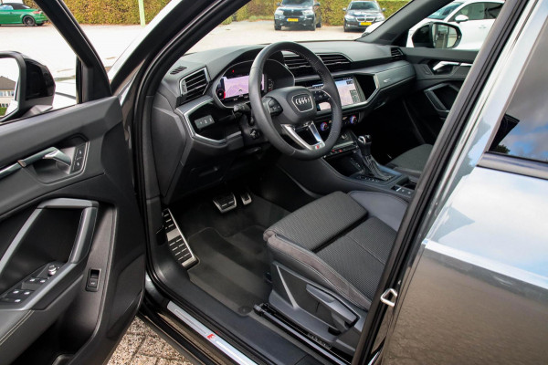 Audi Q3 35 1.5 TFSI S Line Pro Line S 150pk S-Tronic! 1e Eig|NL|DLR|Panoramadak|Virtual Cockpit|LED Matrix|Leder|19inch|Black Pack