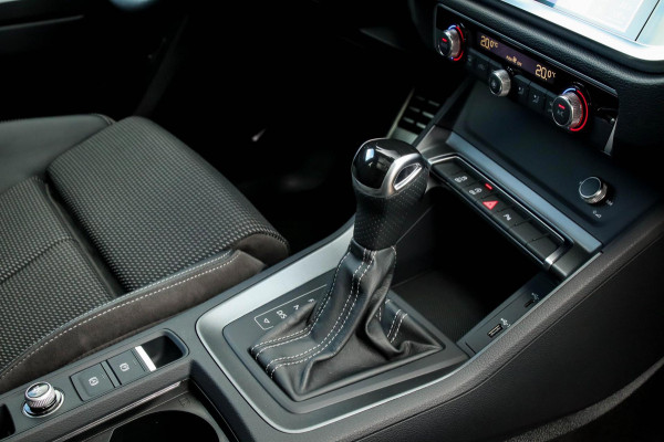 Audi Q3 35 1.5 TFSI S Line Pro Line S 150pk S-Tronic! 1e Eig|NL|DLR|Panoramadak|Virtual Cockpit|LED Matrix|Leder|19inch|Black Pack