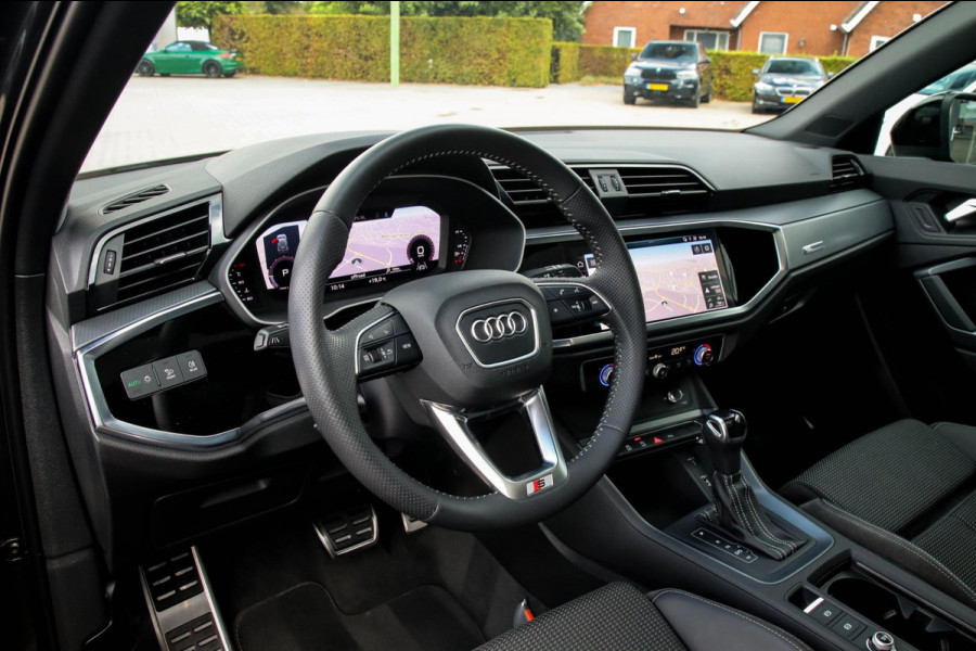 Audi Q3 35 1.5 TFSI S Line Pro Line S 150pk S-Tronic! 1e Eig|NL|DLR|Panoramadak|Virtual Cockpit|LED Matrix|Leder|19inch|Black Pack