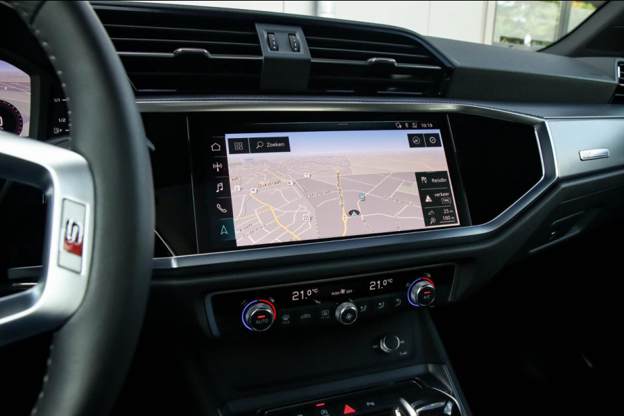 Audi Q3 35 1.5 TFSI S Line Pro Line S 150pk S-Tronic! 1e Eig|NL|DLR|Panoramadak|Virtual Cockpit|LED Matrix|Leder|19inch|Black Pack