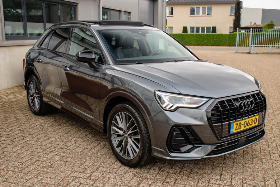 Audi Q3 35 1.5 TFSI S Line Pro Line S 150pk S-Tronic! 1e Eig|NL|DLR|Panoramadak|Virtual Cockpit|LED Matrix|Leder|19inch|Black Pack
