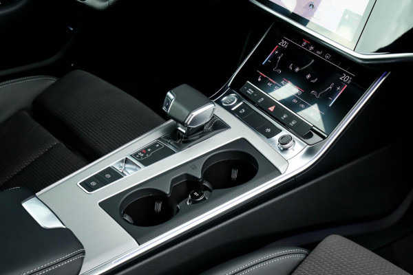 Audi A6 Avant 45 2.0TFSI Quattro S line Edition 245pk Automaat! 1e|Panoramadak|Virtual Cockpit|Leder|HD Matrix LED|Black|Trekhaak