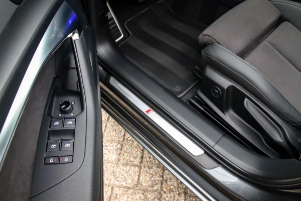 Audi A6 Avant 45 2.0TFSI Quattro S line Edition 245pk Automaat! 1e|Panoramadak|Virtual Cockpit|Leder|HD Matrix LED|Black|Trekhaak