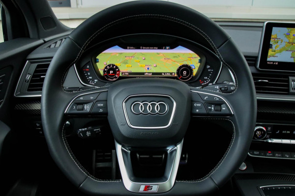Audi SQ5 3.0TFSI Q5 Quattro S-Line 354pk Automaat! 1e Eig|NL|DLR|Luchtvering|Kuipstoelen|Panoramadak|Virtual Cockpit|Black|Carbon
