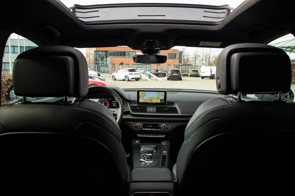 Audi SQ5 3.0TFSI Q5 Quattro S-Line 354pk Automaat! 1e Eig|NL|DLR|Luchtvering|Kuipstoelen|Panoramadak|Virtual Cockpit|Black|Carbon