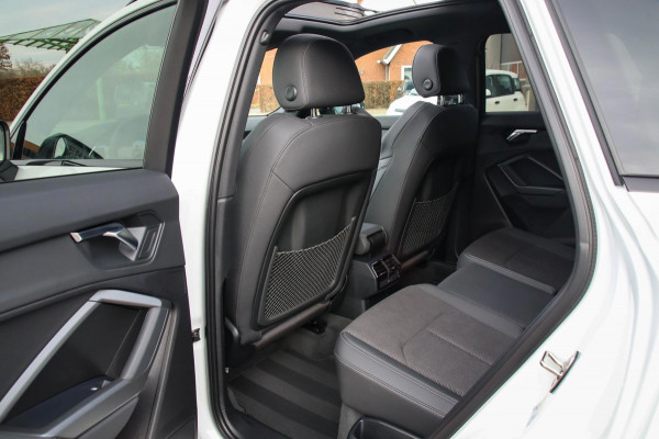 Audi Q3 35 TFSI 1.5 TFSI S Line Pro Line S 150pk S-Tronic 1e Eig|DLR|Panoramadak|Virtual Cockpit|LED Matrix|Leder|ACC|20inch|Black