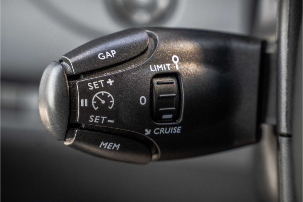 Peugeot Expert 2.0 BlueHDi 120 | Automaat | 6-Zits | 360° Camera | Carplay | Head up | PDC | Navi | Climatronic | Trekhaak