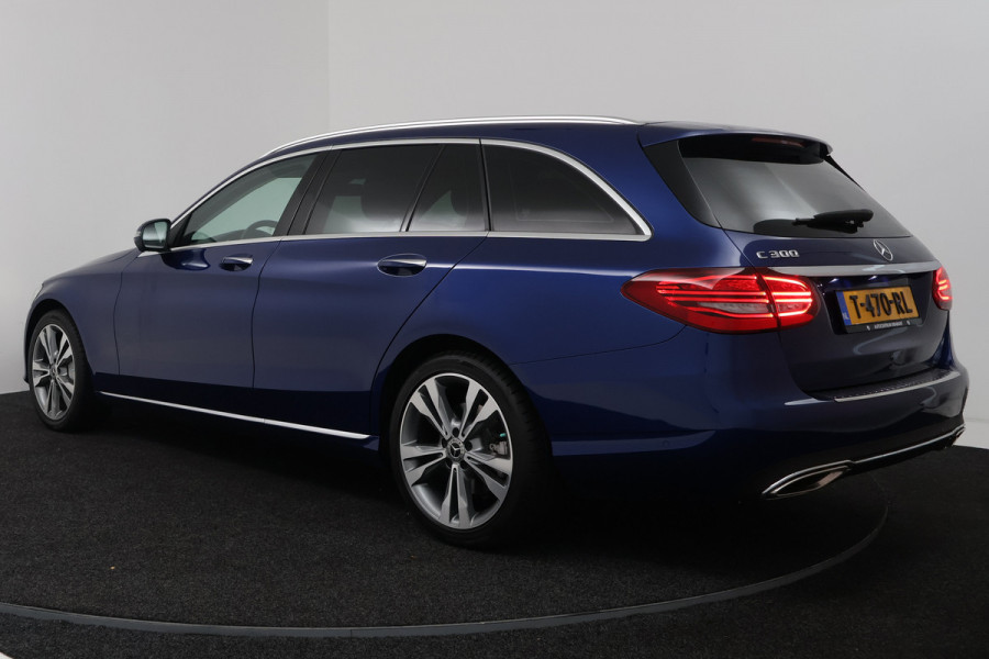 Mercedes-Benz C-Klasse Estate 300 Premium Plus Pack (STOELVERWARMING/VERKOELING, ELEKTR STOELEN, CAMERA, SFEERVERLICHTING)