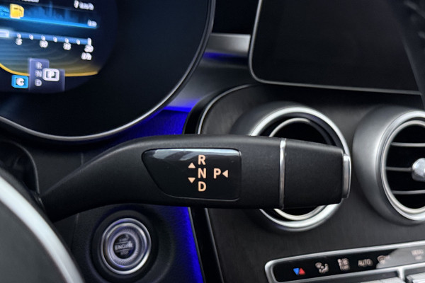 Mercedes-Benz C-Klasse Estate 300 Premium Plus Pack (STOELVERWARMING/VERKOELING, ELEKTR STOELEN, CAMERA, SFEERVERLICHTING)