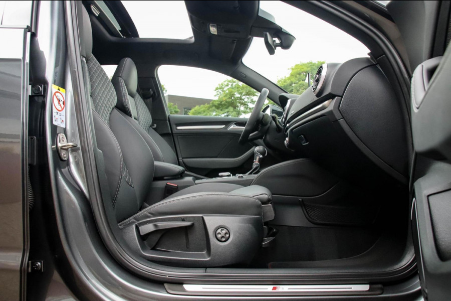 Audi A3 Sportback 2.0TFSI S3 quattro Facelift 310pk S-Tronic 1e Eig|DLR|Kuipstoelen|Virtual Cockpit|Panoramadak|Magnetic|LED|Black