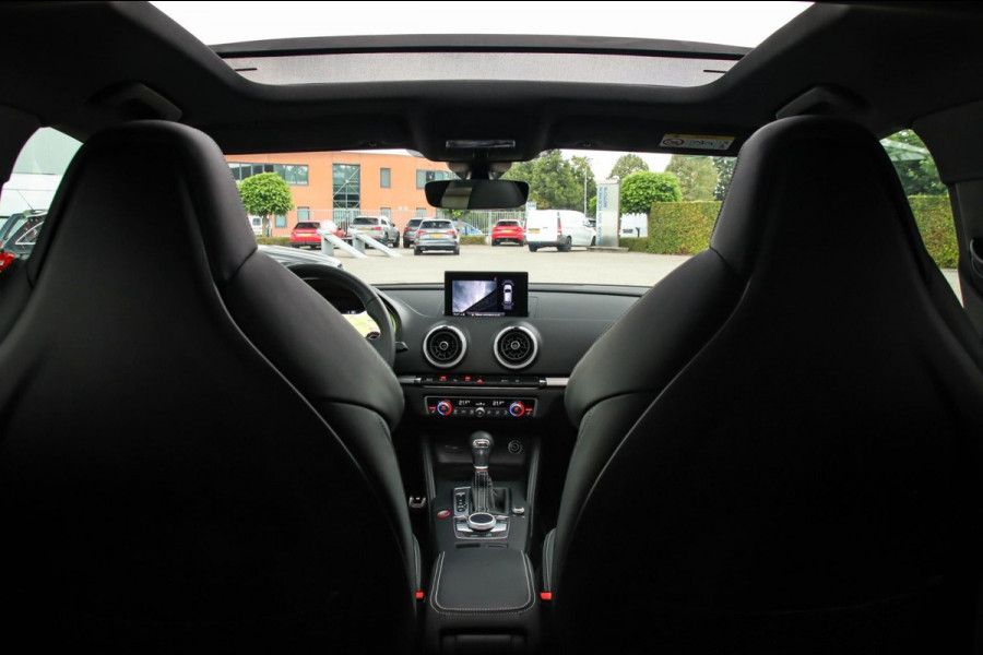 Audi A3 Sportback 2.0TFSI S3 quattro Facelift 310pk S-Tronic 1e Eig|DLR|Kuipstoelen|Virtual Cockpit|Panoramadak|Magnetic|LED|Black