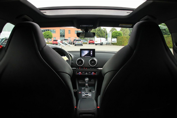 Audi A3 Sportback 2.0TFSI S3 quattro Facelift 310pk S-Tronic 1e Eig|DLR|Kuipstoelen|Virtual Cockpit|Panoramadak|Magnetic|LED|Black