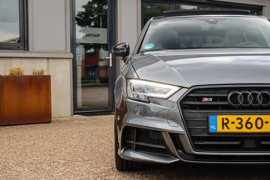Audi A3 Sportback 2.0TFSI S3 quattro Facelift 310pk S-Tronic 1e Eig|DLR|Kuipstoelen|Virtual Cockpit|Panoramadak|Magnetic|LED|Black