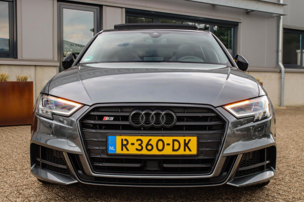 Audi A3 Sportback 2.0TFSI S3 quattro Facelift 310pk S-Tronic 1e Eig|DLR|Kuipstoelen|Virtual Cockpit|Panoramadak|Magnetic|LED|Black