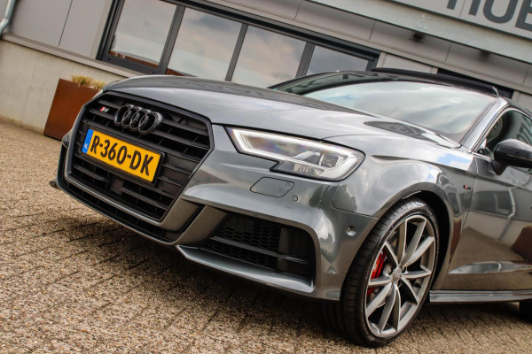 Audi A3 Sportback 2.0TFSI S3 quattro Facelift 310pk S-Tronic 1e Eig|DLR|Kuipstoelen|Virtual Cockpit|Panoramadak|Magnetic|LED|Black