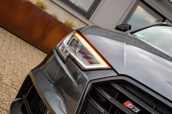 Audi A3 Sportback 2.0TFSI S3 quattro Facelift 310pk S-Tronic 1e Eig|DLR|Kuipstoelen|Virtual Cockpit|Panoramadak|Magnetic|LED|Black