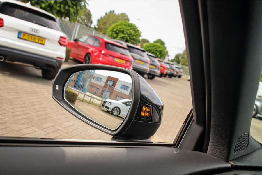 Audi A3 Sportback 2.0TFSI S3 quattro Facelift 310pk S-Tronic 1e Eig|DLR|Kuipstoelen|Virtual Cockpit|Panoramadak|Magnetic|LED|Black