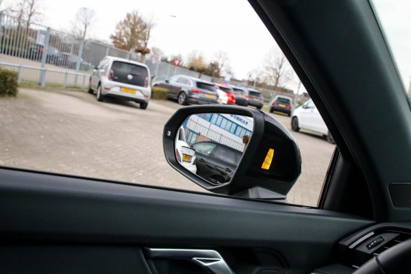 Audi Q3 35 TFSI 1.5 TFSI S Line Pro Line S 150pk S-Tronic! 1e|Panoramadak|Virtual Cockpit|LED|Leder elektrisch|Lane|20inch|Black