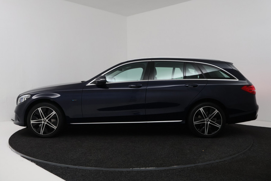Mercedes-Benz C-Klasse Estate 300 e Premium Plus Pack (BURMEISTER, STOELVERWARMING, SFEEVERLICHTING, ELEKTR STOELEN, NAVIGATIE, PARKEERSENSOREN)