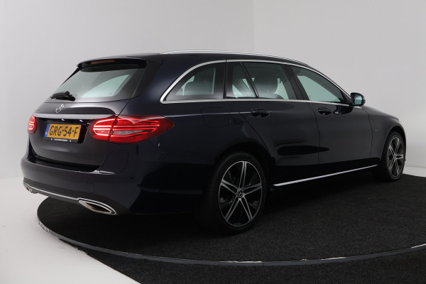 Mercedes-Benz C-Klasse Estate 300 e Premium Plus Pack (BURMEISTER, STOELVERWARMING, SFEEVERLICHTING, ELEKTR STOELEN, NAVIGATIE, PARKEERSENSOREN)