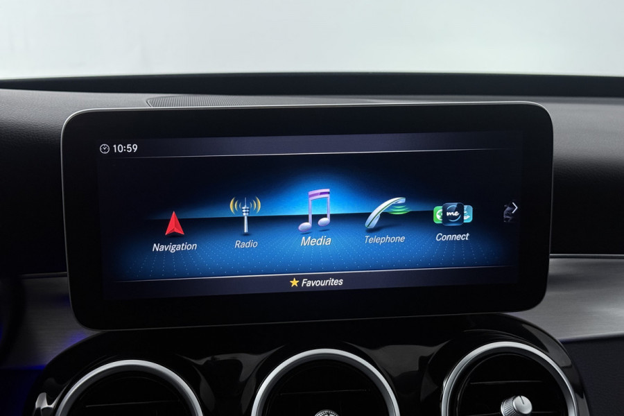 Mercedes-Benz C-Klasse Estate 300 e Premium Plus Pack (BURMEISTER, STOELVERWARMING, SFEEVERLICHTING, ELEKTR STOELEN, NAVIGATIE, PARKEERSENSOREN)