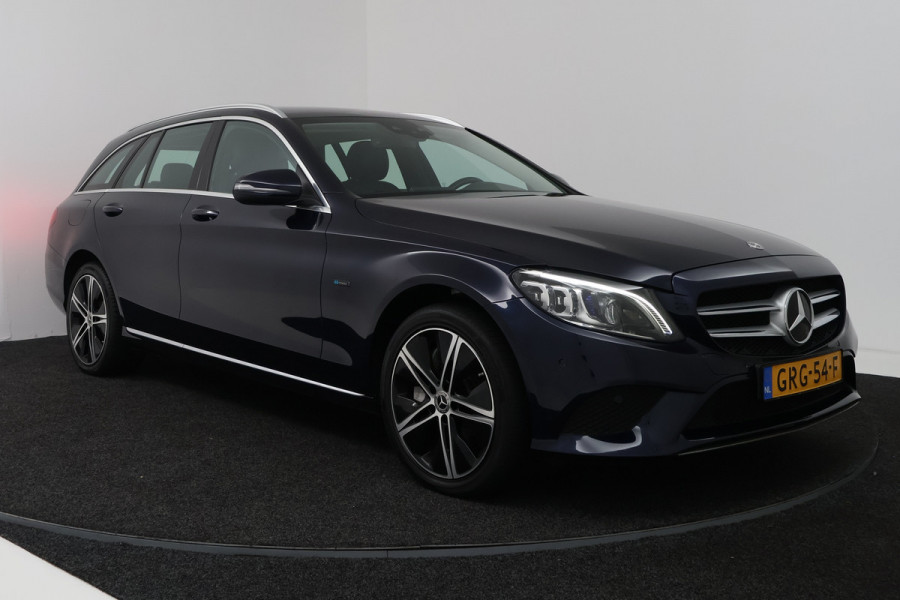 Mercedes-Benz C-Klasse Estate 300 e Premium Plus Pack (BURMEISTER, STOELVERWARMING, SFEEVERLICHTING, ELEKTR STOELEN, NAVIGATIE, PARKEERSENSOREN)