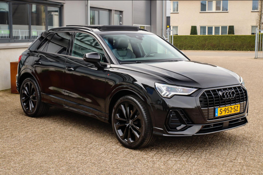 Audi Q3 35 TFSI 1.5 TFSI S Line Pro Line S 150pk S-Tronic! 1e|Panoramadak|Virtual Cockpit|LED Matrix|Leder elektrisch|Black|20inch