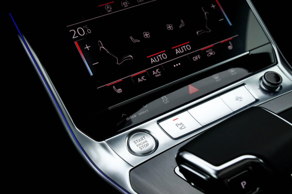 Audi A6 Avant 45 2.0TFSI Quattro S line Edition 245pk Automaat! 1e|Panoramadak|Virtual Cockpit|Leder|HD Matrix LED|Black|Trekhaak