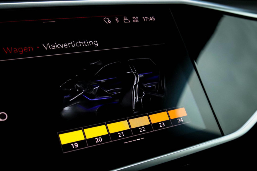 Audi A6 Avant 45 2.0TFSI Quattro S line Edition 245pk Automaat! 1e|Panoramadak|Virtual Cockpit|Leder|HD Matrix LED|Black|Trekhaak