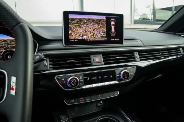 Audi A4 Avant 40 2.0TFSI S line Black Edition Facelift 190pk S-Tronic 2e|DLR|Panoramadak|Virtual Cockpit|Leder|LED Matrix|Black|19