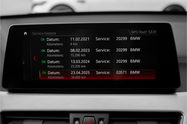 BMW X1 xDrive25i High Executive M-Sport Pano Trekhaak H/K Shadow Stuurverw 20"