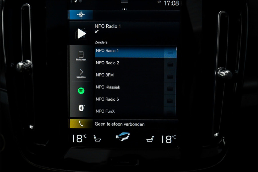 Volvo XC40 1.5 T5 Plug-in hybrid Plus Dark Pano H&K Elek Trekhaak 360° ACC