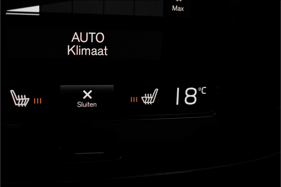 Volvo XC40 1.5 T5 Plug-in hybrid Plus Dark Pano H&K Elek Trekhaak 360° ACC