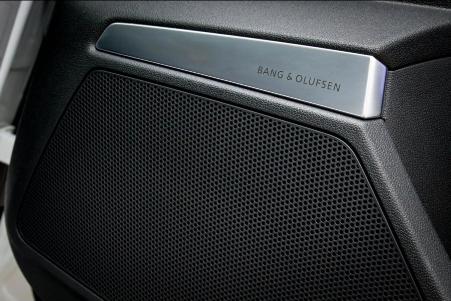 Audi A3 Sportback 45TFSI e PHEV S Edition S-line 245pk S-Tronic Elektrische Kuipstoelen|Virtual Cockpit|Panoramadak|LED Matrix|B&O