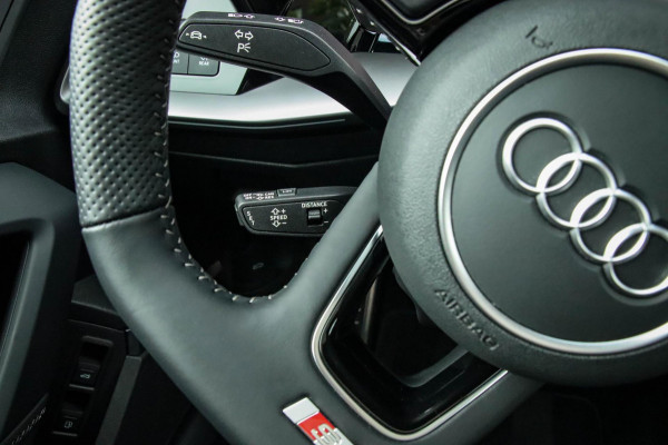 Audi A3 Sportback 45TFSI e PHEV S Edition S-line 245pk S-Tronic Elektrische Kuipstoelen|Virtual Cockpit|Panoramadak|LED Matrix|B&O