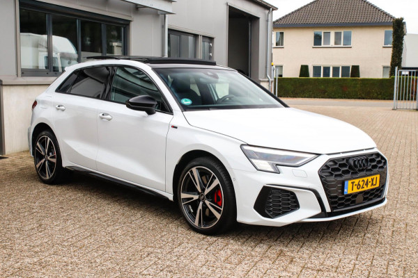 Audi A3 Sportback 45TFSI e PHEV S Edition S-line 245pk S-Tronic Elektrische Kuipstoelen|Virtual Cockpit|Panoramadak|LED Matrix|B&O