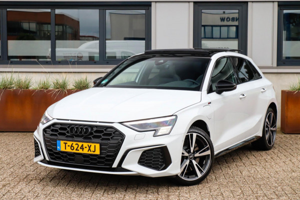 Audi A3 Sportback 45TFSI e PHEV S Edition S-line 245pk S-Tronic Elektrische Kuipstoelen|Virtual Cockpit|Panoramadak|LED Matrix|B&O
