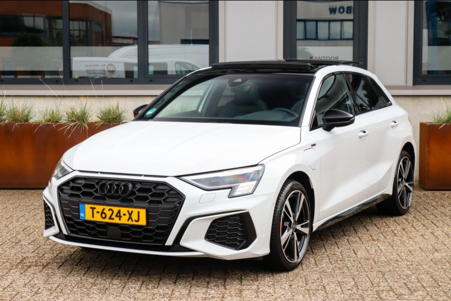 Audi A3 Sportback 45TFSI e PHEV S Edition S-line 245pk S-Tronic Elektrische Kuipstoelen|Virtual Cockpit|Panoramadak|LED Matrix|B&O