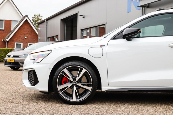 Audi A3 Sportback 45TFSI e PHEV S Edition S-line 245pk S-Tronic Elektrische Kuipstoelen|Virtual Cockpit|Panoramadak|LED Matrix|B&O