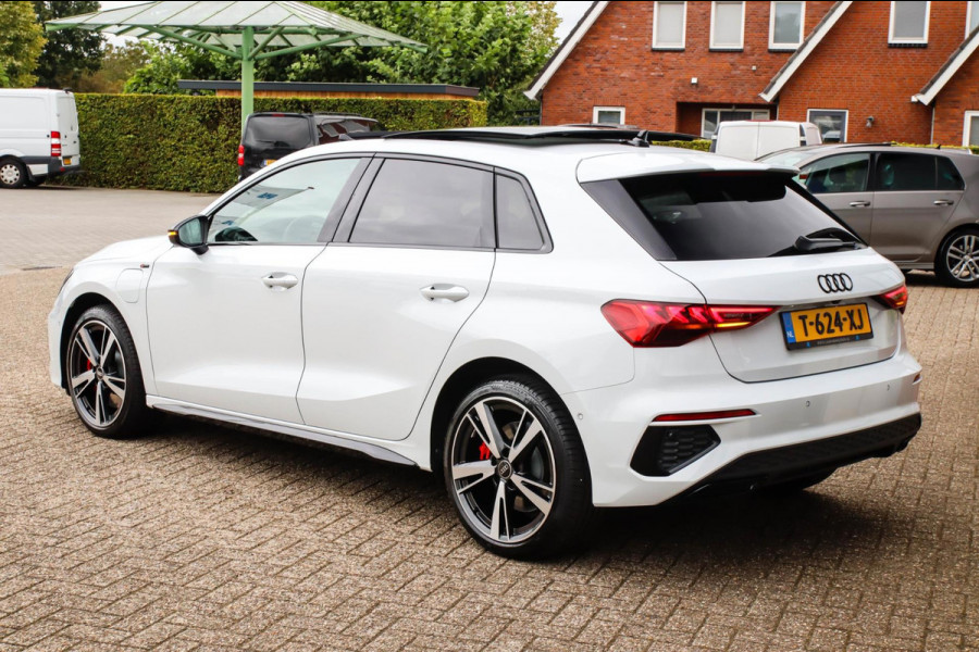 Audi A3 Sportback 45TFSI e PHEV S Edition S-line 245pk S-Tronic Elektrische Kuipstoelen|Virtual Cockpit|Panoramadak|LED Matrix|B&O