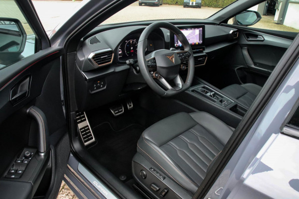 CUPRA Leon 1.4 e-Hybrid VZ Copper Edition 245pk DSG! 1e|Panoramadak|Virtual Cockpit|LED Matrix|Kuipstoelen elektrisch|NAVI|Camera